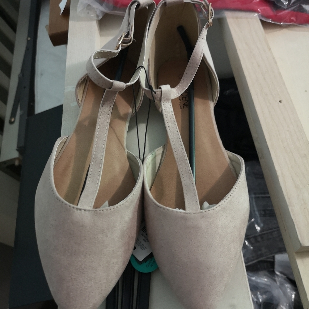 💮 NWT Sandals 💮